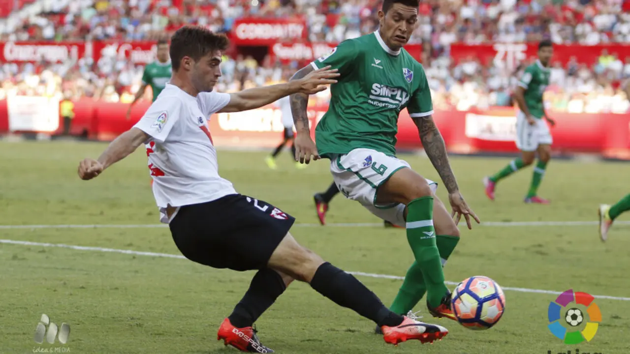 Jes&uacute;s Valent&iacute;n en el Pizju&aacute;n ante el Sevilla Atl&eacute;tico | Foto: LaLiga