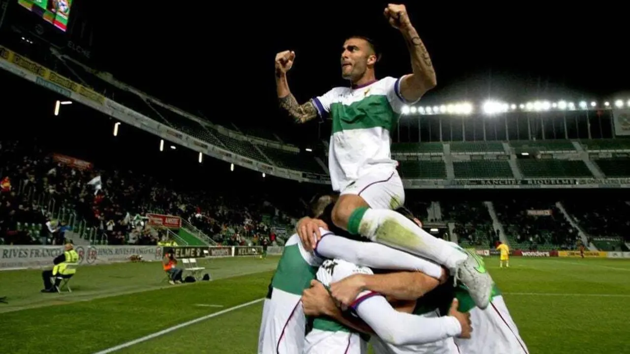 Los jugadores del Elche celebran un gol al Rayo Vallecano | Foto: El Gol de Madriz