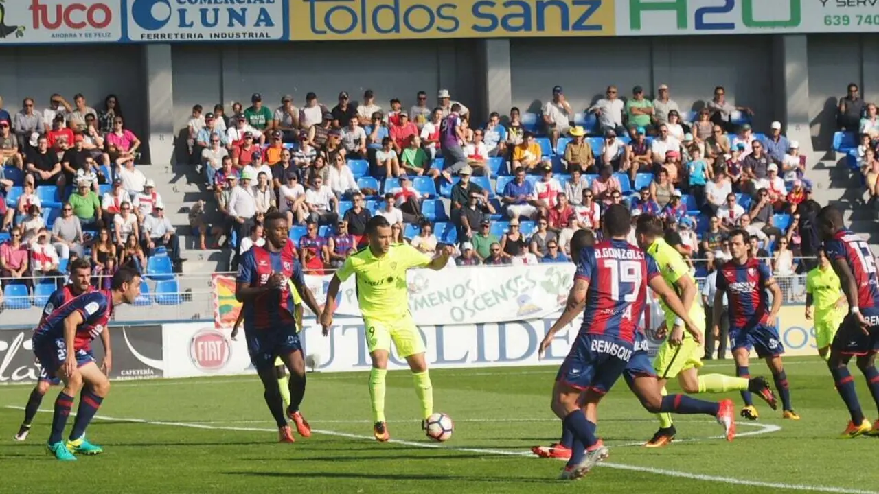 Imagen durante el partido | Foto: sporthuesca.com