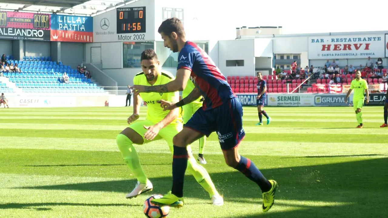 &Aacute;lvaro Vadillo ante el Almer&iacute;a | Foto: sporthuesca.com