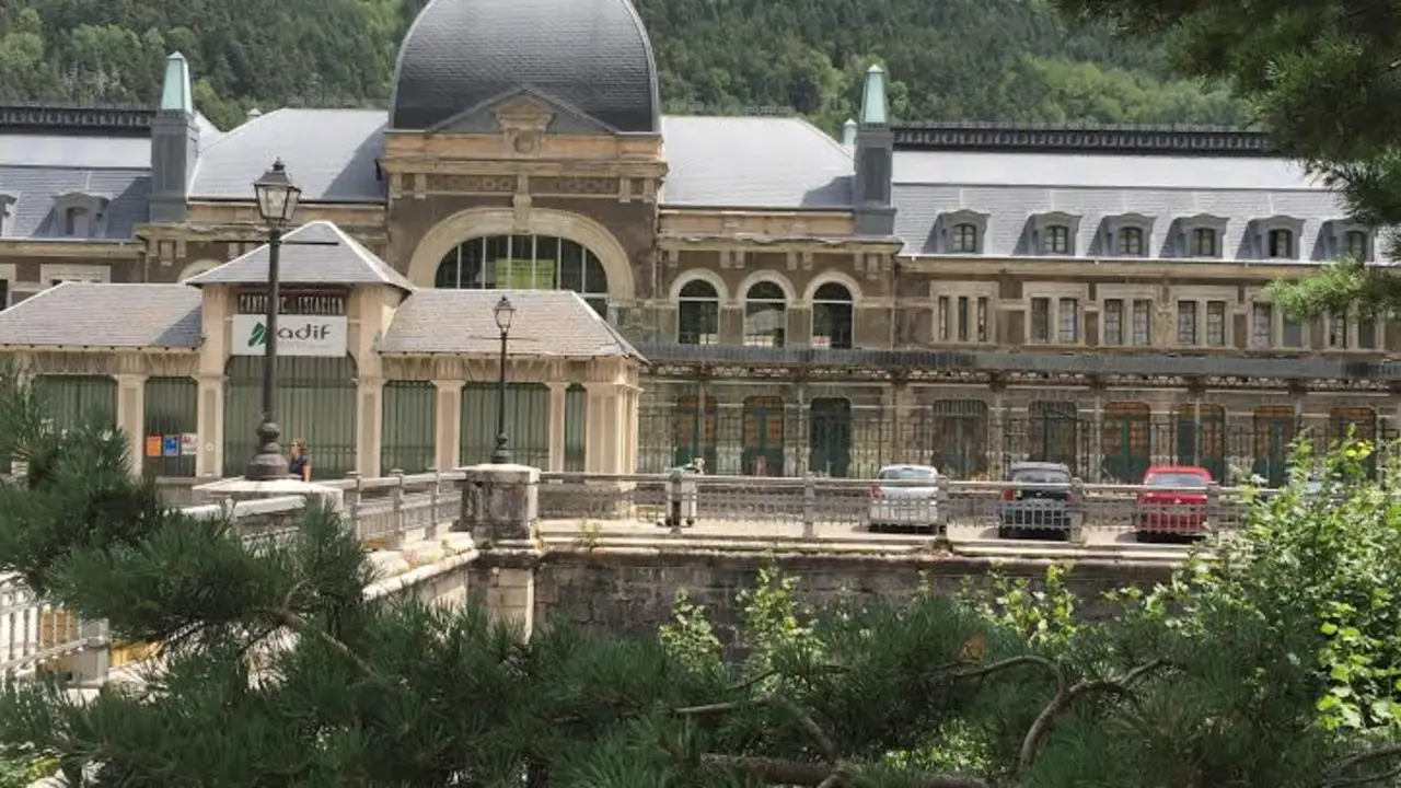 Estaci&oacute;n de Canfranc | Foto: pasionporeltri.com