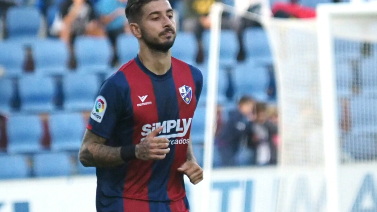 Vadillo e &Iacute;&ntilde;igo L&oacute;pez se encuentran en condiciones para jugar en Reus | Foto: LaLiga