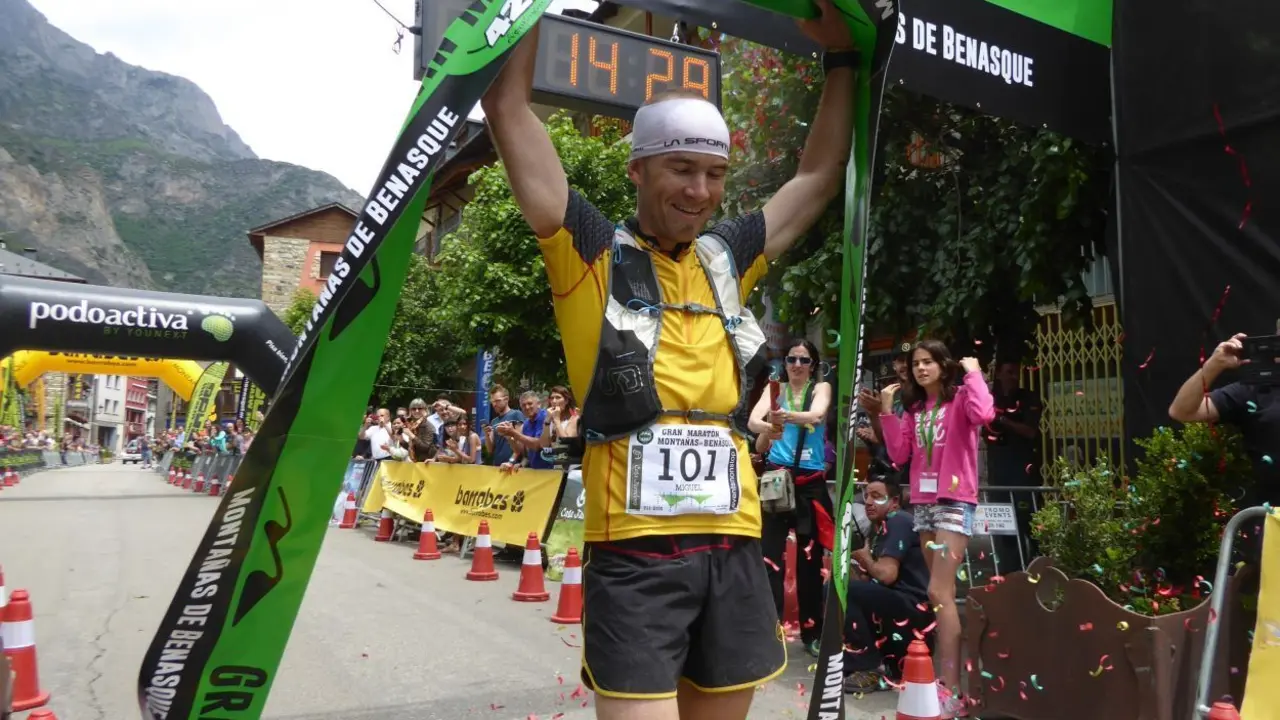 Miguel Caballero entra ganador en la primera edici&oacute;n de esta carrera. Foto: Gran Marat&oacute;n Monta&ntilde;as de Benasque