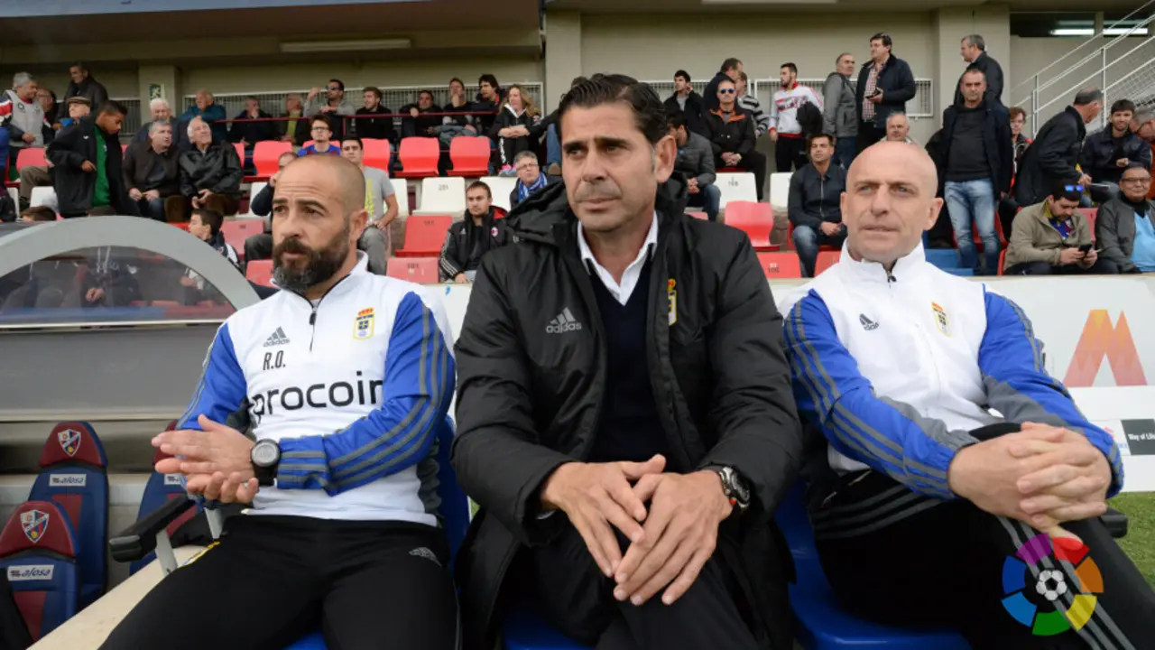 Fernando Hierro en el partido frente al Huesca en El Alcoraz de la primera vuelta | Foto: LaLiga