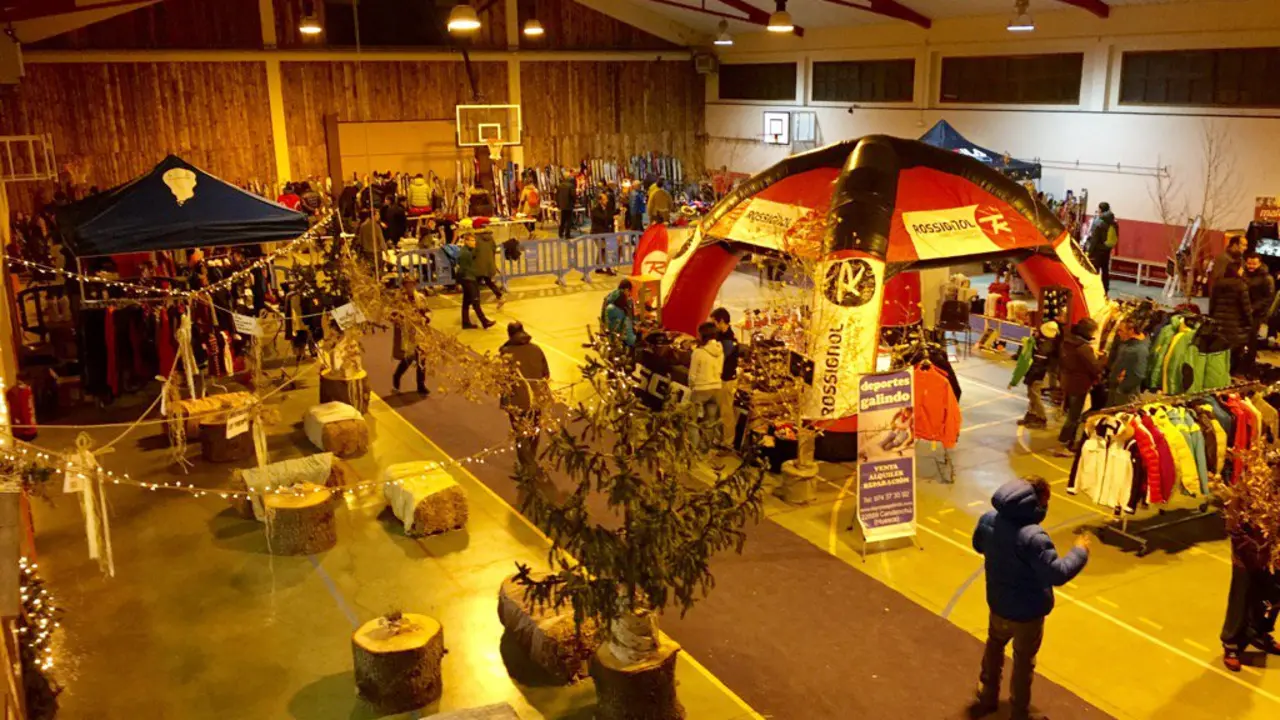 Vista de la pasada edici&oacute;n de la Second Hand de Villan&uacute;a. Foto: Ayuntamiento de Villan&uacute;a