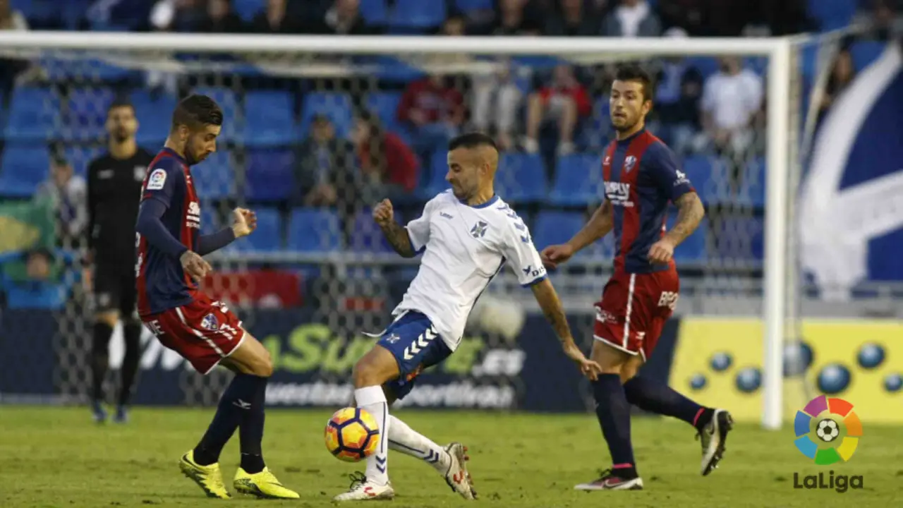 Marc Crosas, entre Vadillo y Borja L&aacute;zaro | Foto: LaLiga