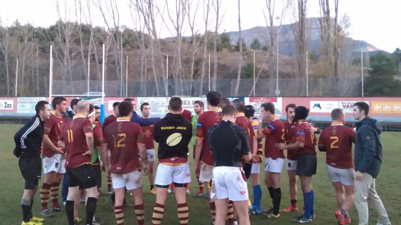 Integrantes del Rugby Jaca minutos antes del partido | Foto: Rugby Jaca