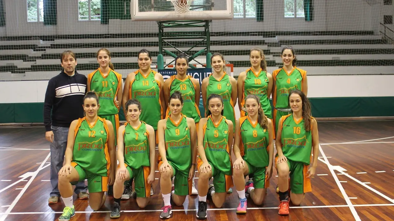 Equipo de 1&ordf; Nacional del Proa Construye CBF Huesca.