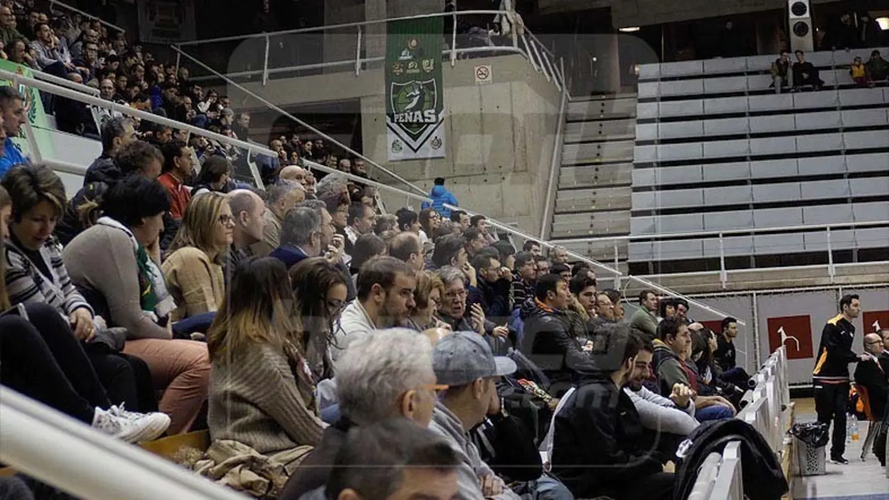 CB Pe&ntilde;as quiere un gran ambiente en el Palacio ante Prat | Foto: C.Pascual