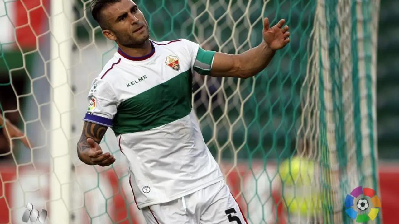 Armando Lozano es el capit&aacute;n del Elche CF | Foto: LaLiga