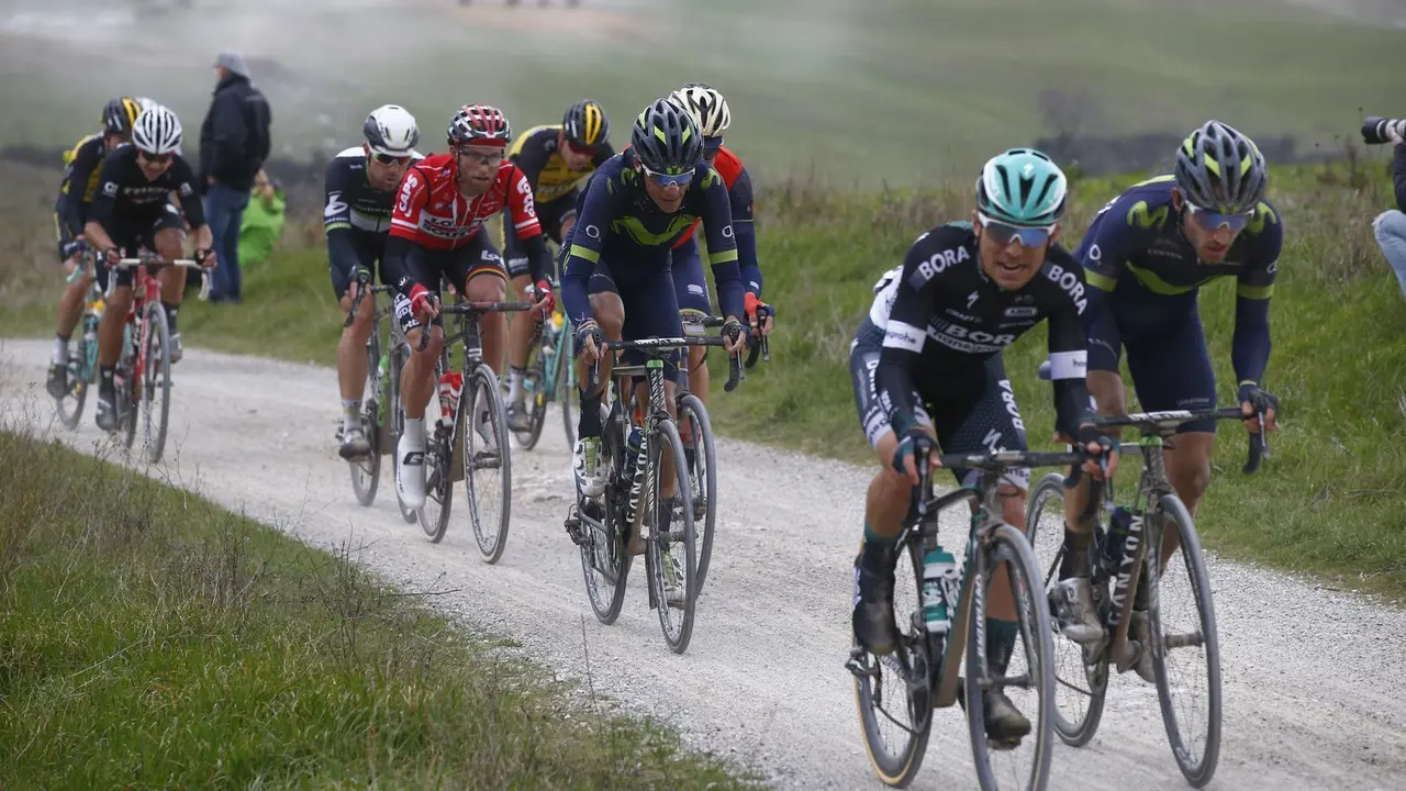 Jorge Arcas en la Strade Bianche 2017 | Foto: Bettini Photo