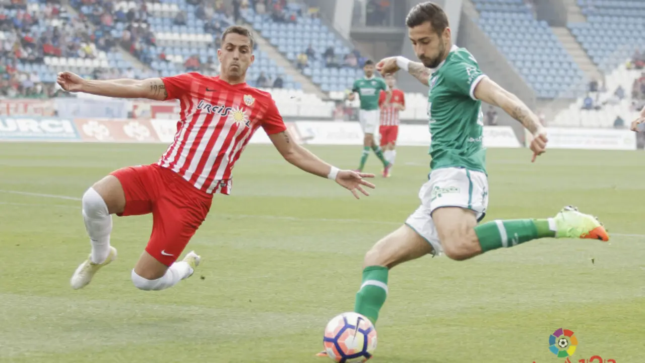 Vadillo vuelve a la lista y podr&iacute;a reaparecer ante el Almer&iacute;a | Foto: LaLiga
