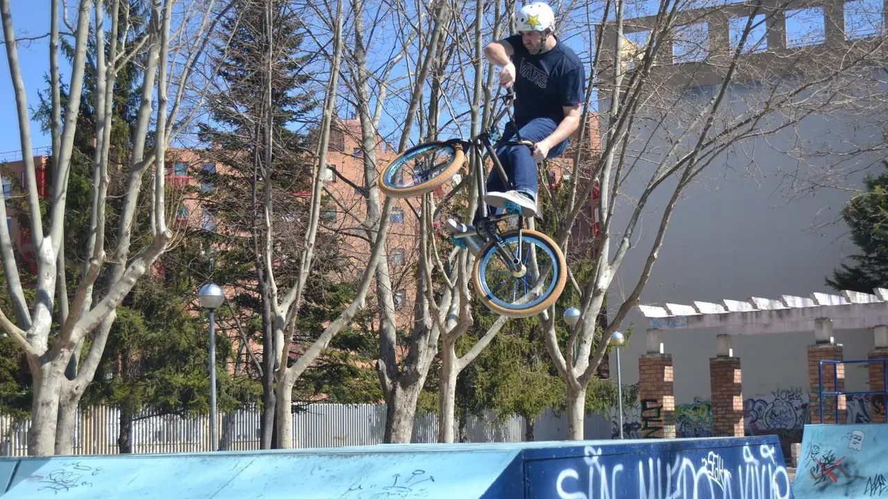 Rub&eacute;n Vera, en el park de Huesca. Foto: Sporthuesca