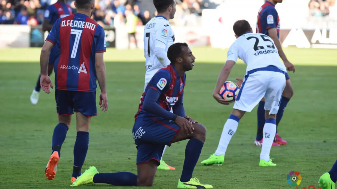 Akapo causar&aacute; baja en Reus