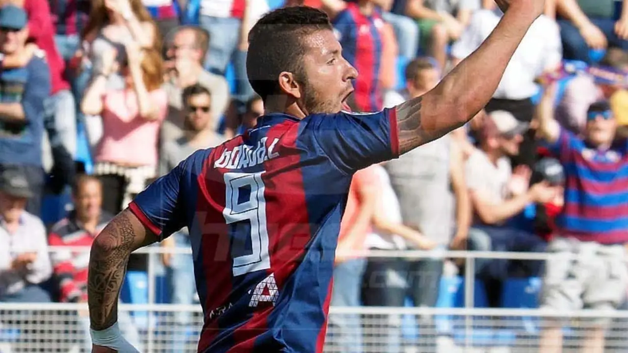 El '9' azulgrana fue clave en la consecuci&oacute;n del empate | Foto: C.Pascual