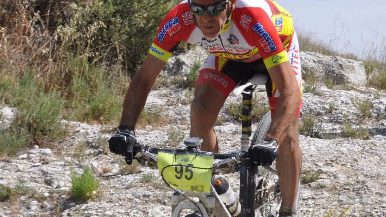 Narciso Barranco en plena competici&oacute;n en Alfind&eacute;n.