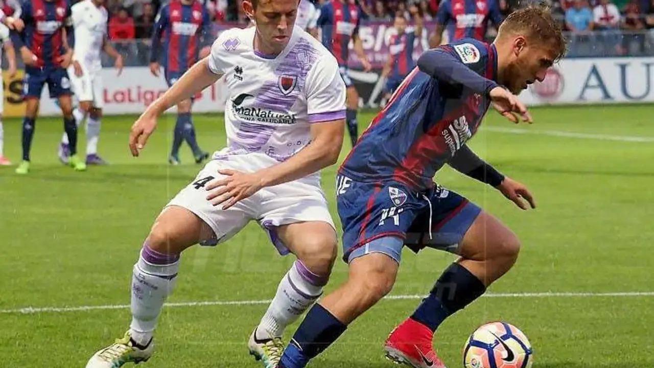 Samu Saiz durante el partido  / Foto: C.Pascual
