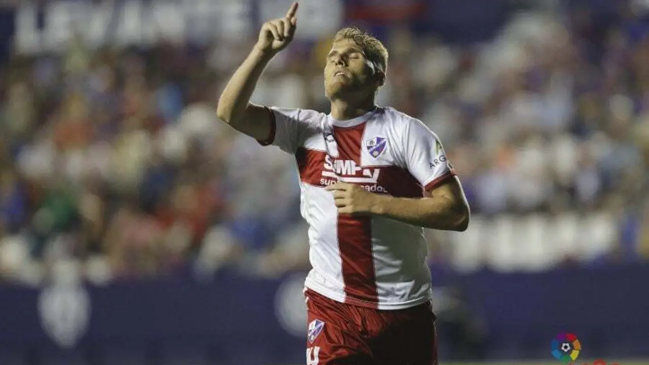 Samu S&aacute;iz en su etapa en el Huesca en junio de 2017 | Foto: LFP