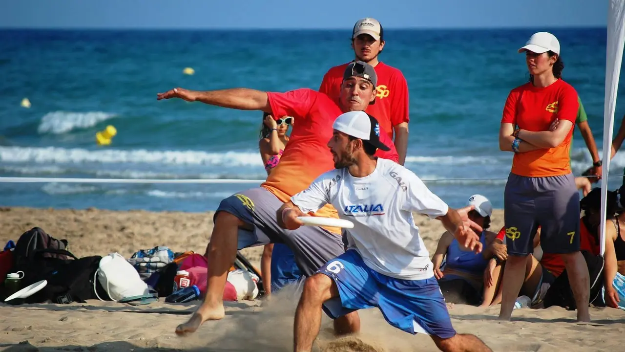 Aitor Uriarte ya sabe lo que es jugar con Espa&ntilde;a, en playa