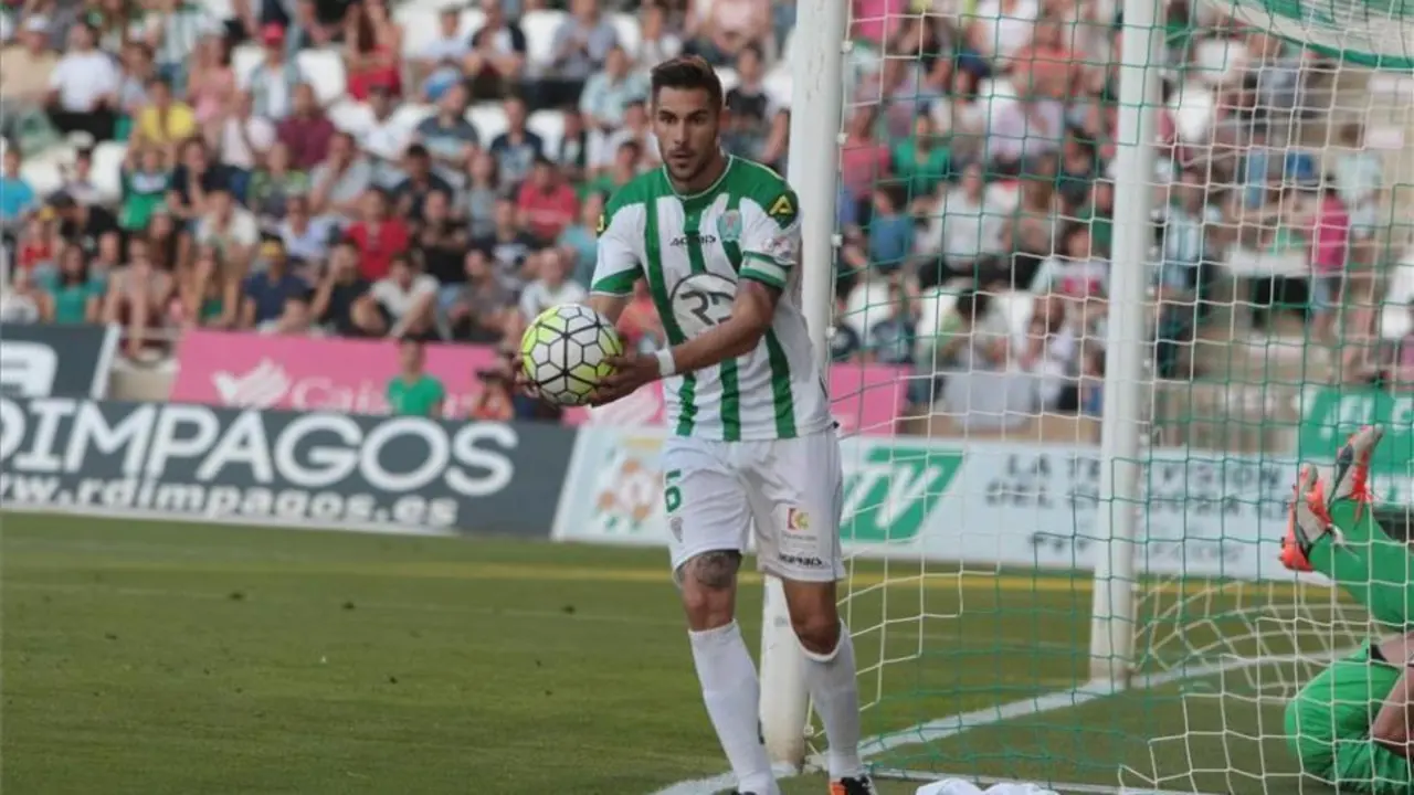 Luso Delgado con la camiseta del C&oacute;rdoba | Foto: Diario de C&oacute;rdoba