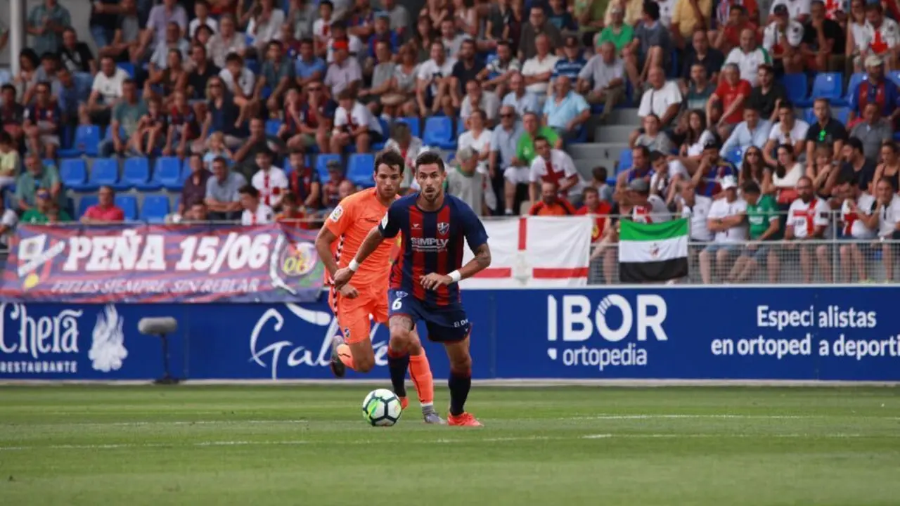 Luso jug&oacute; por primera vez como titular esta temporada | Foto: Miguel Rodellar