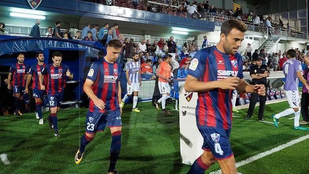 Algunos jugadores de la plantilla azulgrana se encuentran en un segundo plano | Foto: