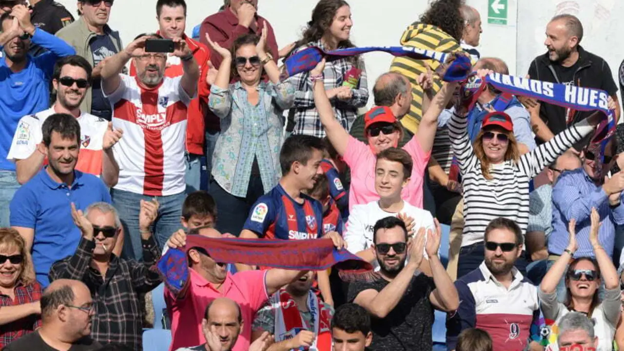 El Alcoraz presentar&aacute; un espectacular ambiente para la visita del Zaragoza | Foto: LaLiga