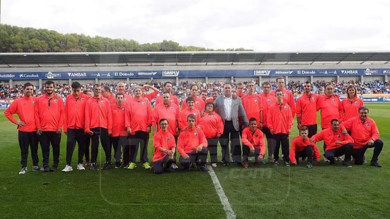 El equipo Genuine en El Alcoraz la pasada temporada | Foto: C.Pascual