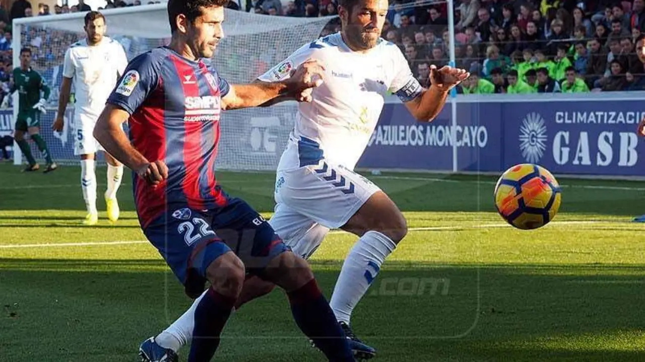 Sastre es el segundo azulgrana m&aacute;s mayor de los once titulares | Foto: C.Pascual