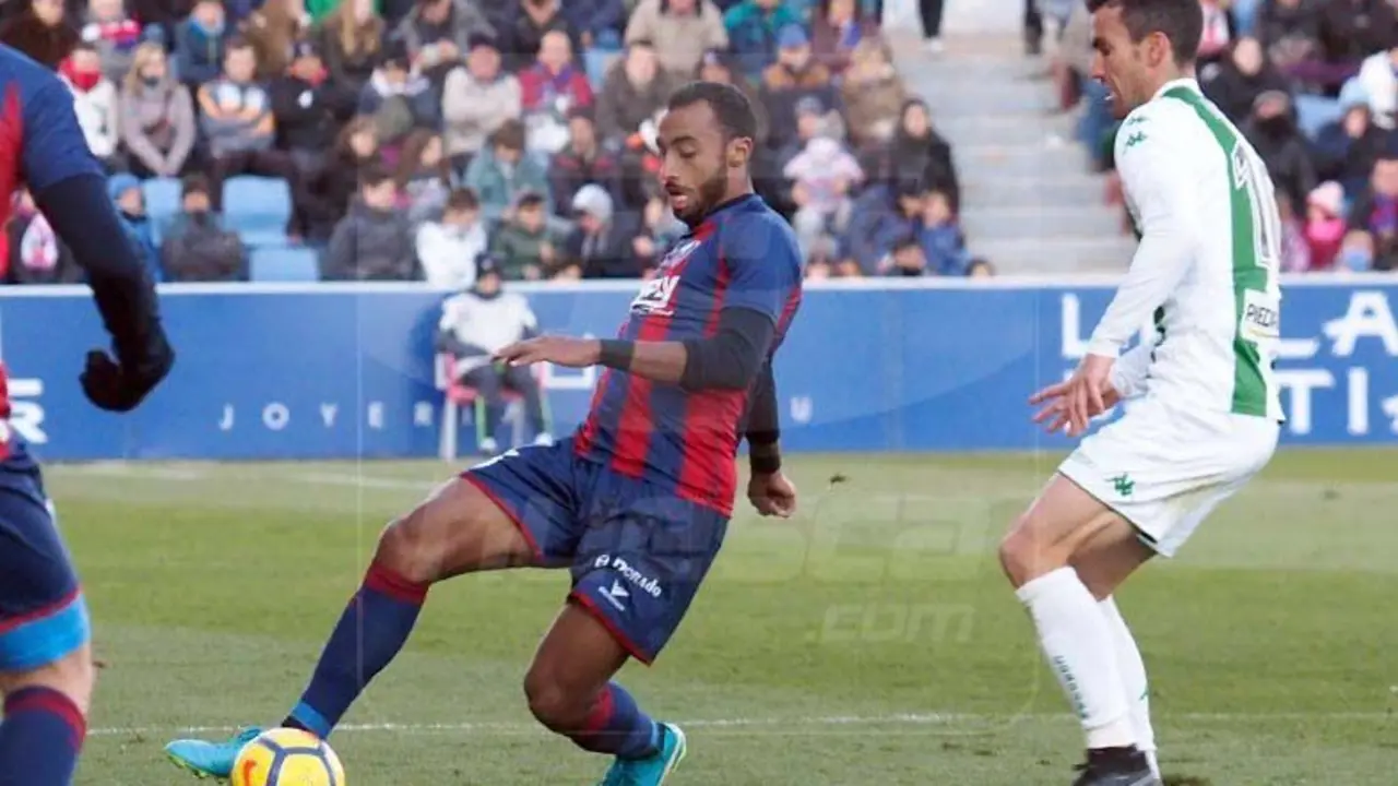 Akapo debe afrontar un cuidadoso periodo de recuperaci&oacute;n | Foto: C.Pascual