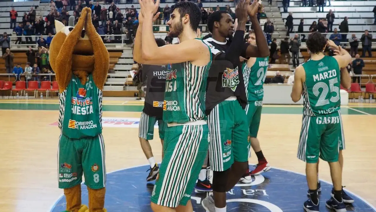 Levitec Huesca tiene 2 partidos en casa con los que no perder la categor&iacute;a | Foto: C. Pascual