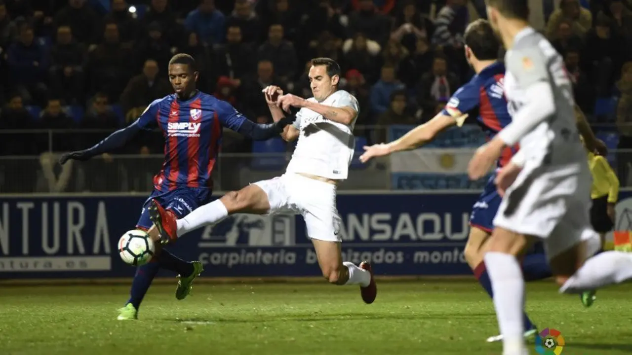 El Huesca ofreci&oacute; una de sus mejores versiones frente al Almer&iacute;a | Foto: LaLiga