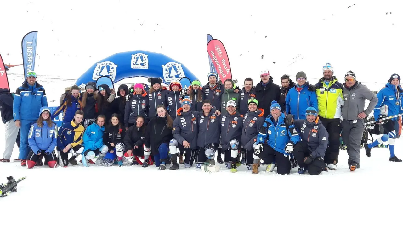 Miembros del equipo Cetdi en Baqueira Beret. Foto: Cetdi Arag&oacute;n