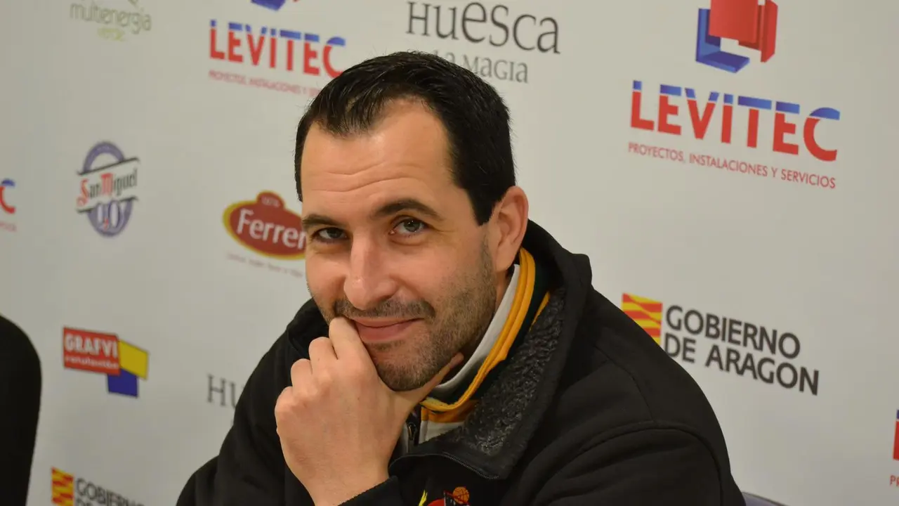 Guillermo Arenas, en rueda de prensa. Foto: Sporthuesca