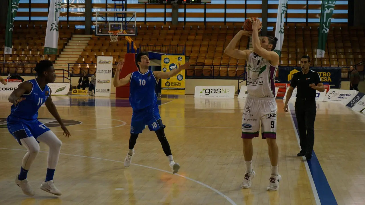 Araberri no pudo superar la defensa de Prat | Foto Araberri