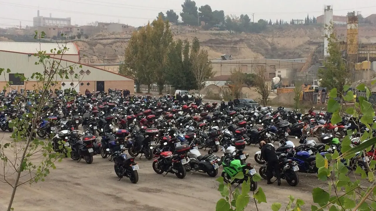 Imagen de una anterior concentraci&oacute;n motera con motivo de un ma&ntilde;oalmuerzo. Foto: Moto Club Fraga