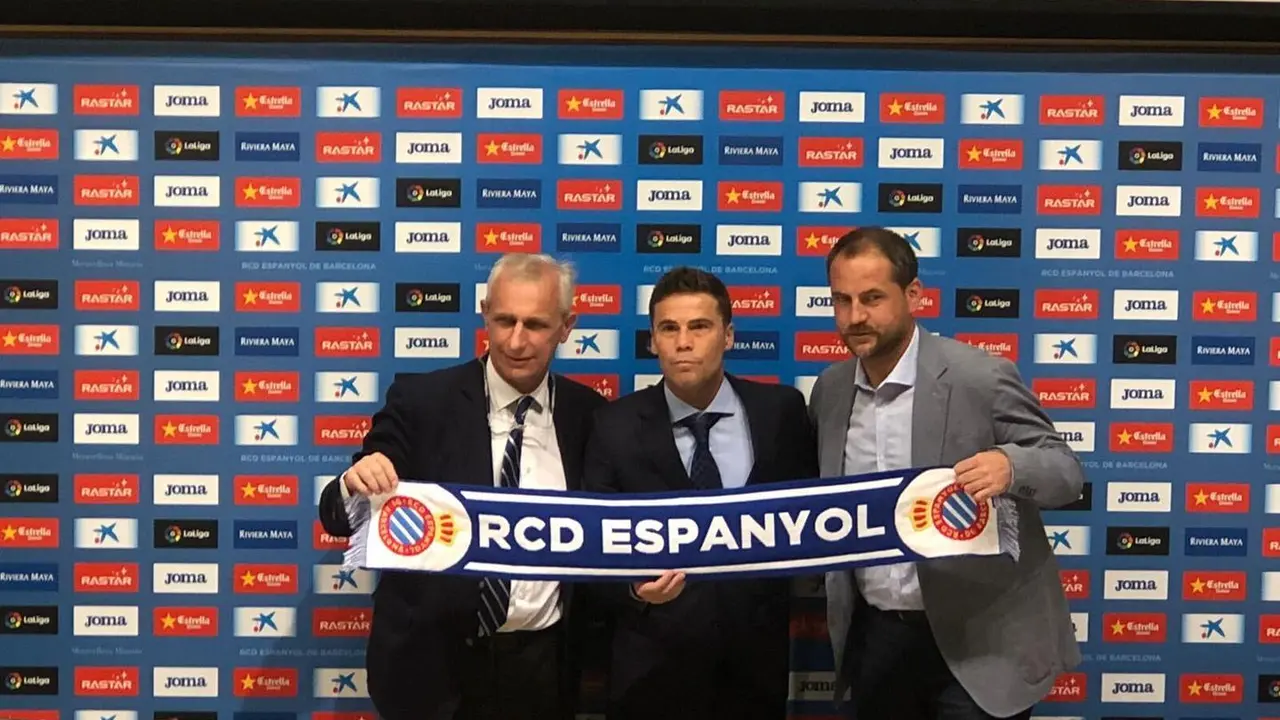 Rubi, este mediod&iacute;a en su presentaci&oacute;n en el auditorio del RCDE Stadium | Foto: Edgar Navarro
