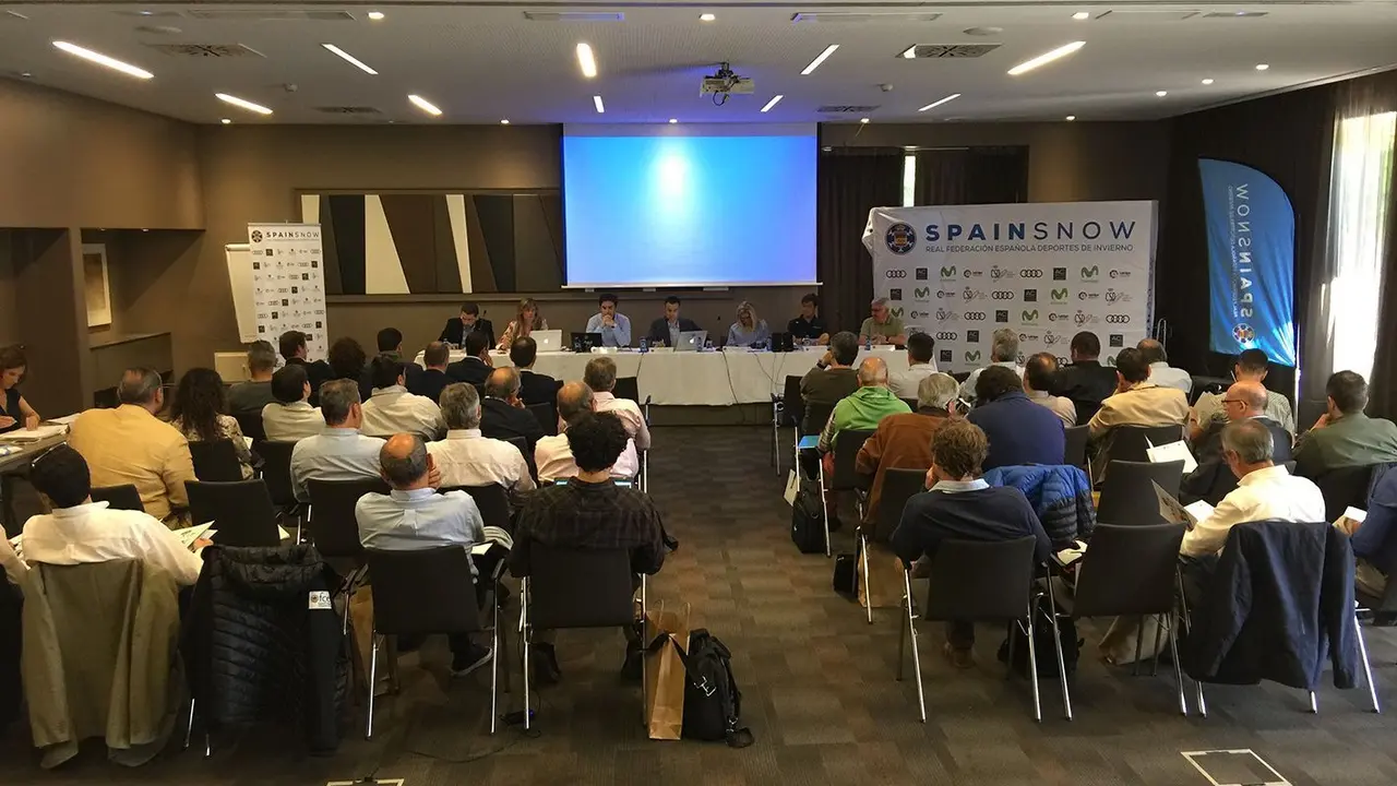 Imagen de la Asamblea General de la Rfedi celebrada el pasado mes de mayo en Barcelona. Foto: Rfedi-Spainsnow