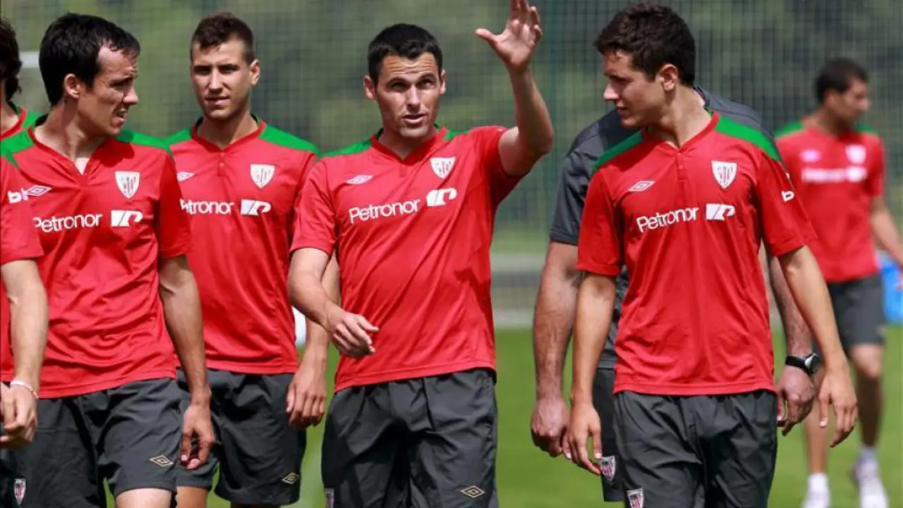 Pablo Orbaiz junto al exazulgrana David L&oacute;pez y &Aacute;nder Herrera en su etapa en el Athletic | Foto: lainformacion.com