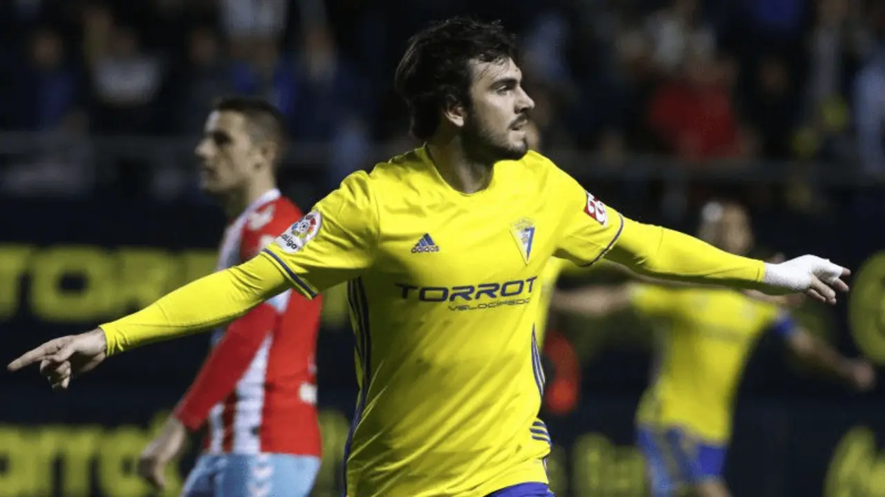 Eugeni celebrando su &uacute;nico gol como cadista | Foto: LFP