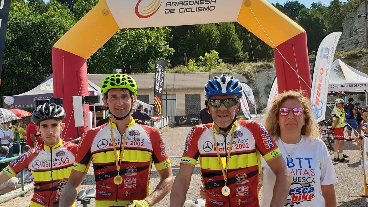 Participantes del Huesca Bike en Cuarte de Huerva. Foto: Huesca Bike