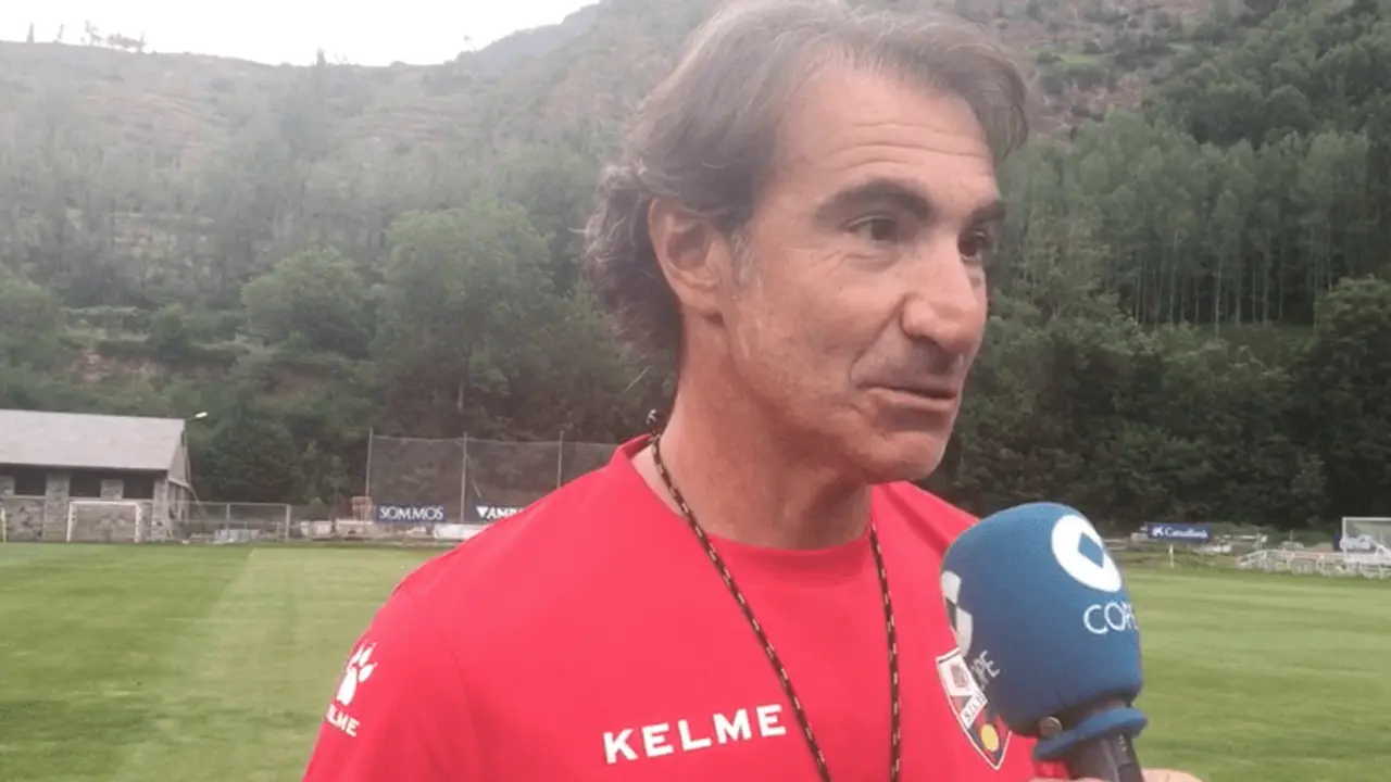'El Profe' Alfano valora los primeros d&iacute;as de trabajo en Benasque | Foto: SPORTHUESCA