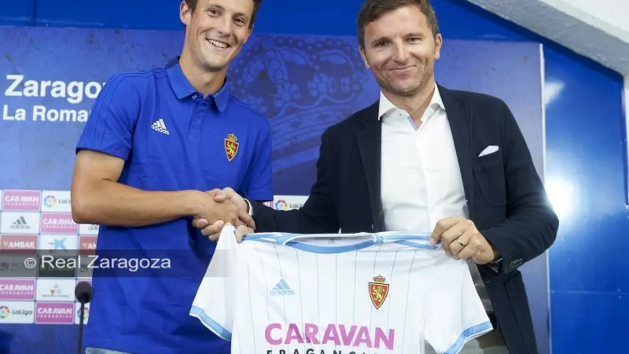 Lalo Arantegui (derecha), en la presentaci&oacute;n de Marc Gual | Foto: Real Zaragoza