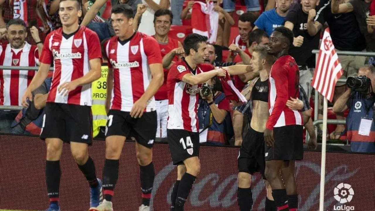 Los leones celebran el postrero tanto de Muniain ante el Legan&eacute;s | Foto: LaLiga