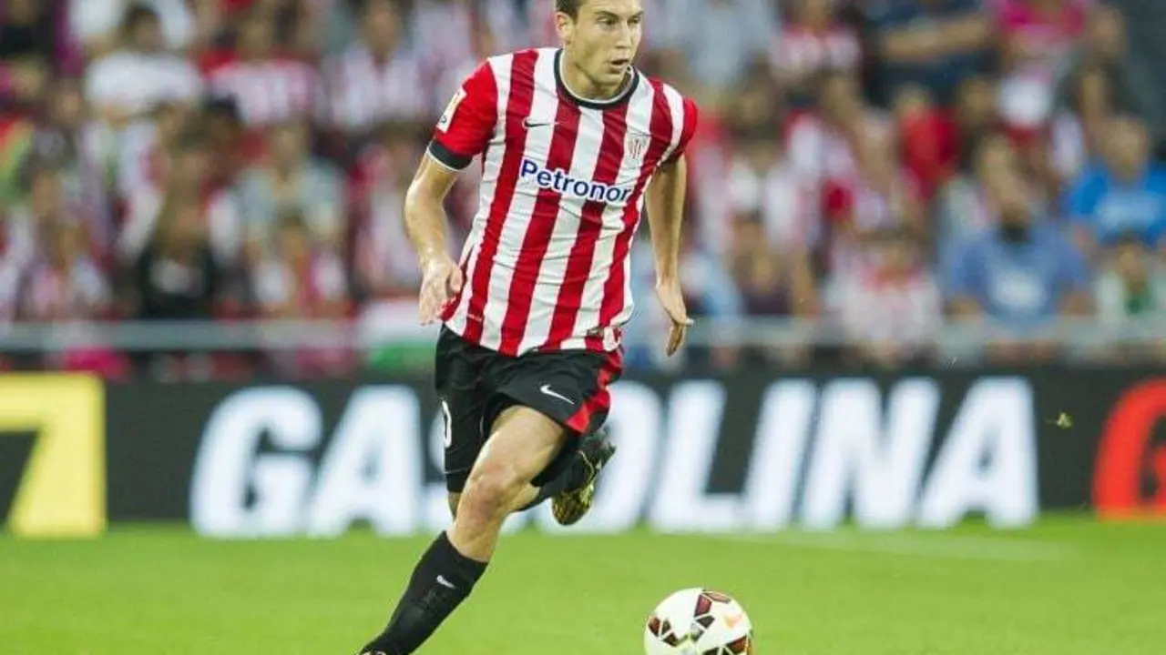 De Marcos con la camiseta del Athletic | Foto: Cadena Ser