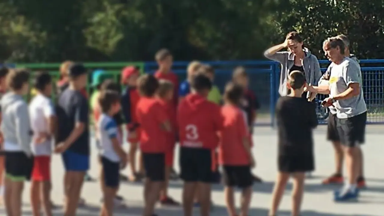 Zemchenko tiene plena confianza en la cantera del CH Jaca, la mejor del hockey espa&ntilde;ol. Foto: CH Jaca