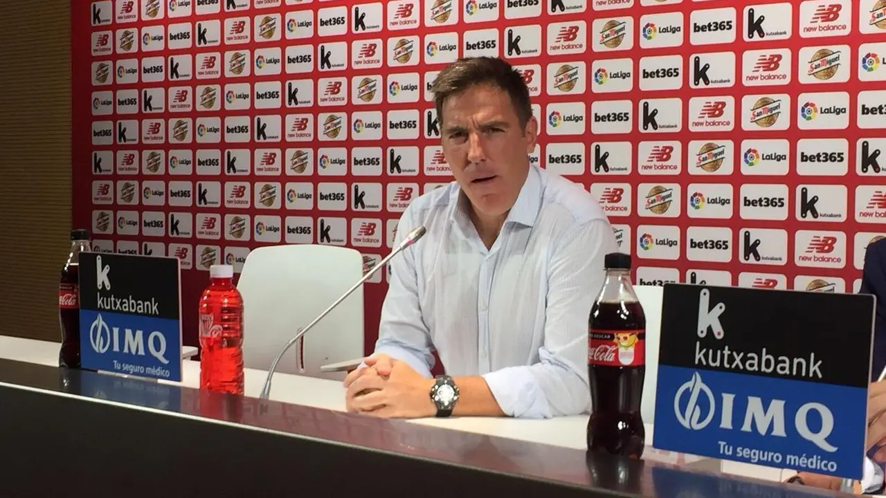 Berizzo en la sala de prensa de San Mam&eacute;s nada m&aacute;s acabar el partido | Foto: SPORTHUESCA