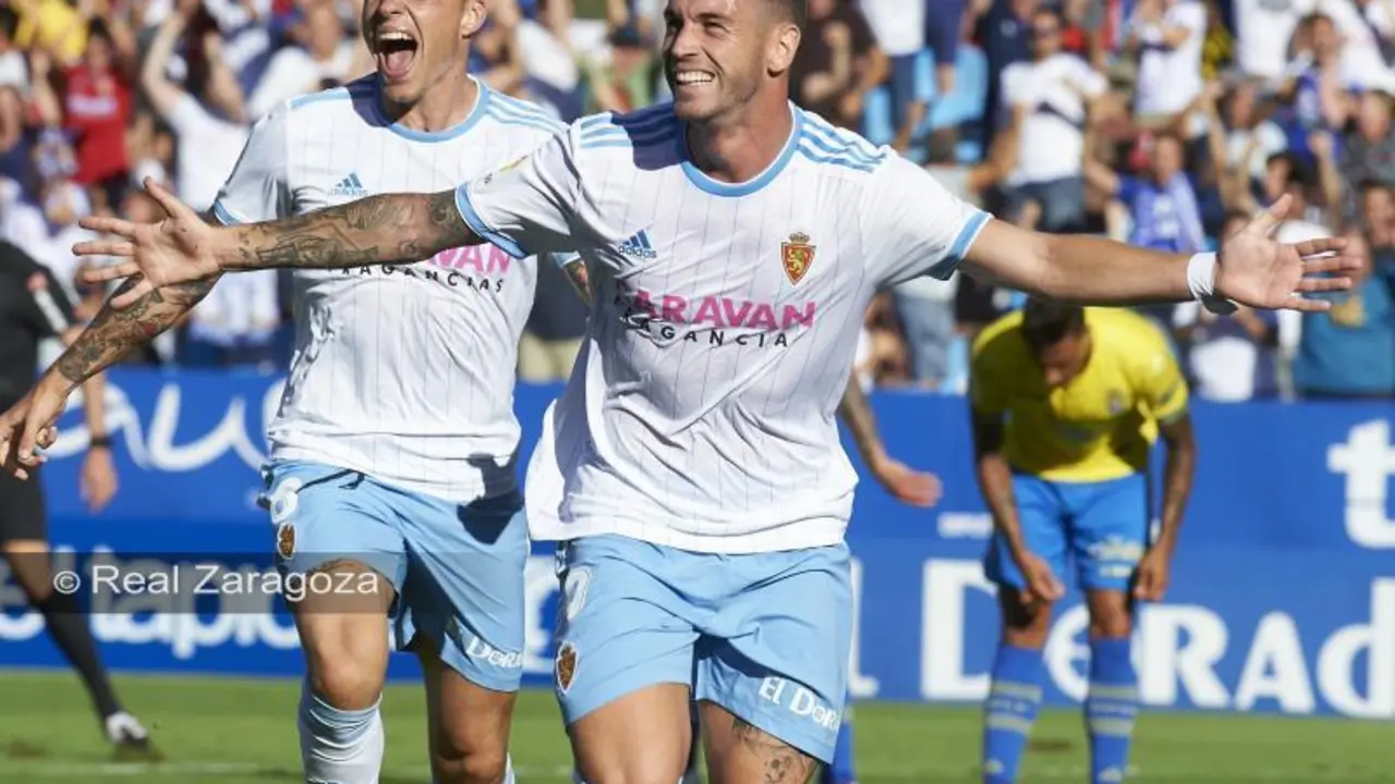 &Aacute;lvaro V&aacute;zquez celebra su primer gol como zaragocista. | Foto: Tino Gil, Real Zaragoza