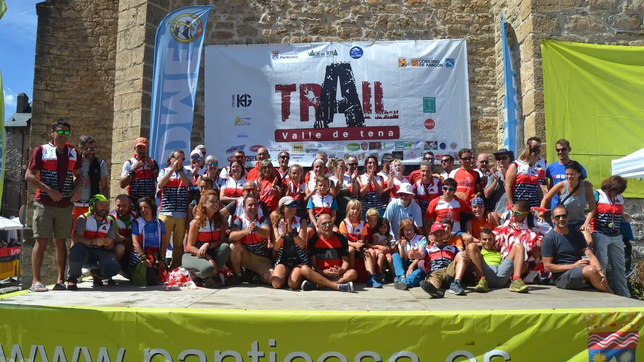 Los voluntarios han vuelto a jugar un papel determinante en el buen funcionamiento del Trail Valle de Tena. Foto: Sportaragon