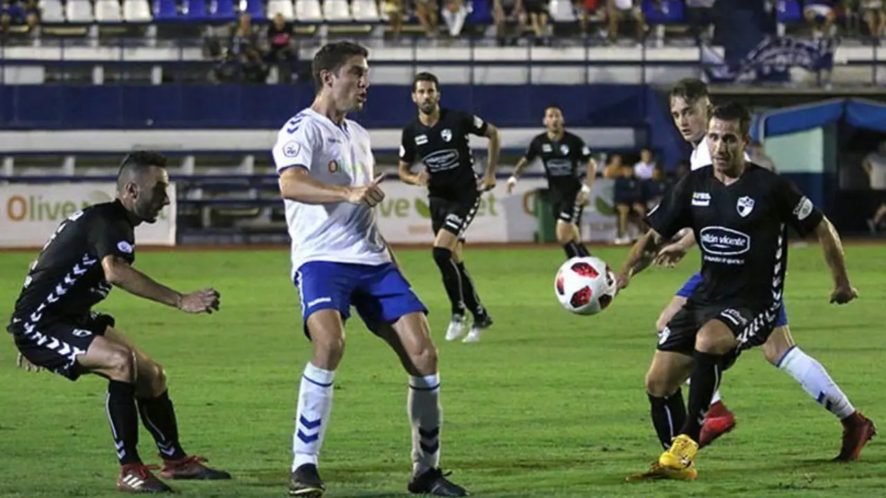 Una acci&oacute;n durante el partido | Foto: Marbella 24 horas
